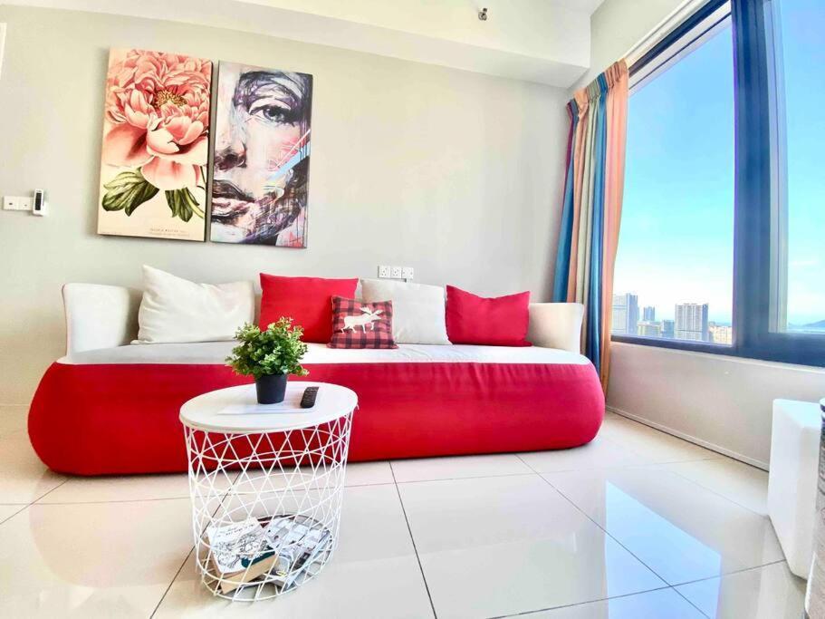 Tropicana 218 Macalister #Wondercolor #Infinity Pool #Georgetown #5Pax #2Br 2Bath #1King 1Queen 1Single #Quality Well Maintained #Private Host Eksteriør billede